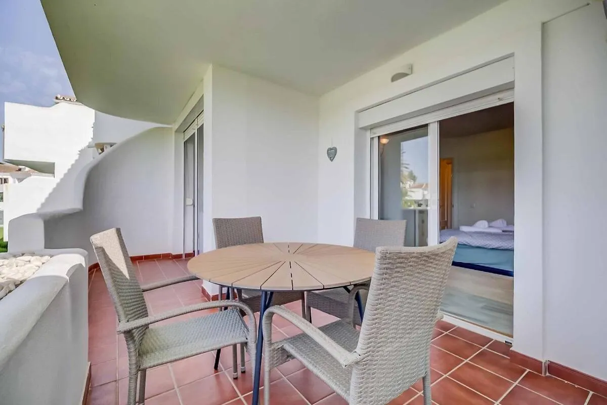 134 - Stylish Modern Apartment With Pool, Mijas Malaga Spain