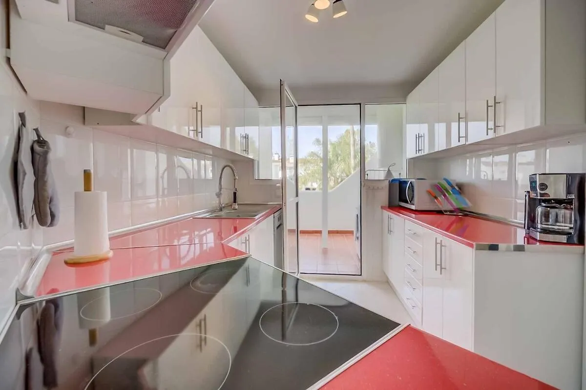 134 - Stylish Modern Apartment With Pool, Mijas Malaga