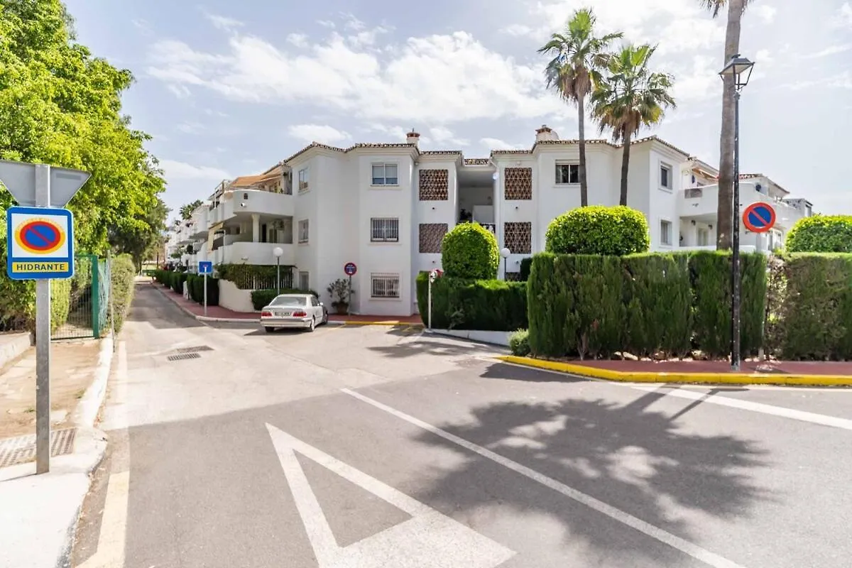 134 - Stylish Modern Apartment With Pool, Mijas Malaga