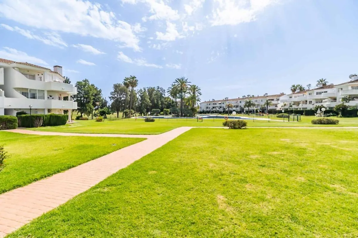 134 - Stylish Modern Apartment With Pool, Mijas Malaga