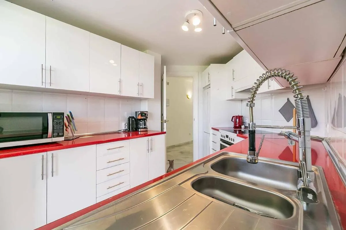 134 - Stylish Modern Apartment With Pool, Mijas Malaga