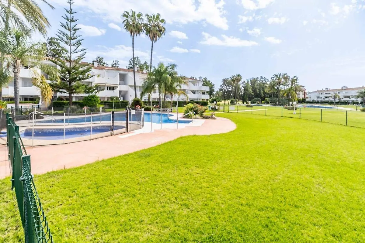 134 - Stylish Modern Apartment With Pool, Mijas Malaga