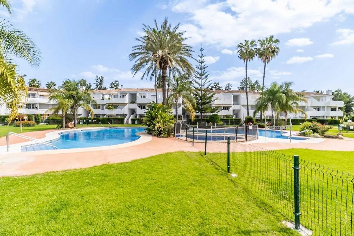 134 - Stylish Modern Apartment With Pool, Mijas Malaga