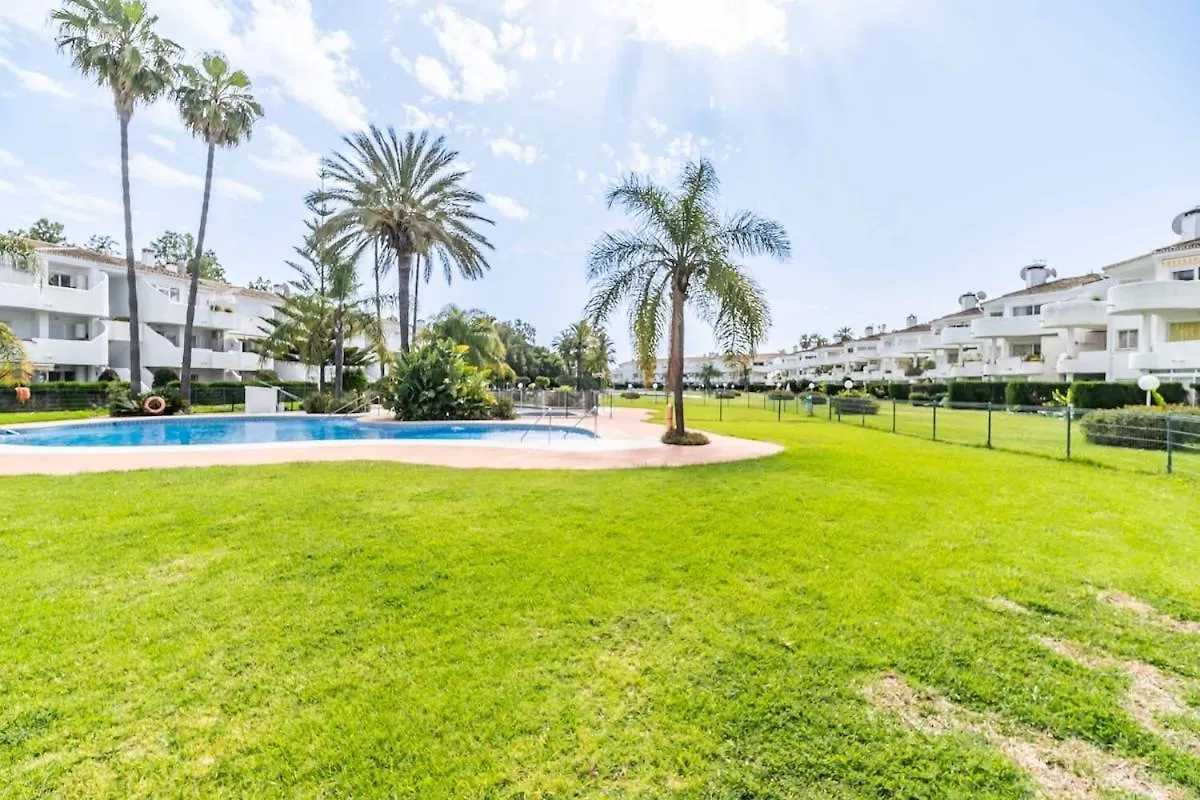 134 - Stylish Modern Apartment With Pool, Mijas Malaga
