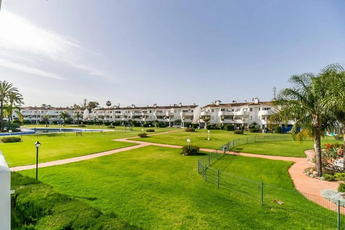 134 - Stylish Modern Apartment With Pool, Mijas Malaga