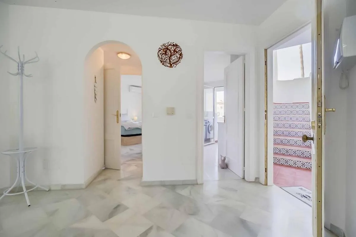 134 - Stylish Modern Apartment With Pool, Mijas Málaga