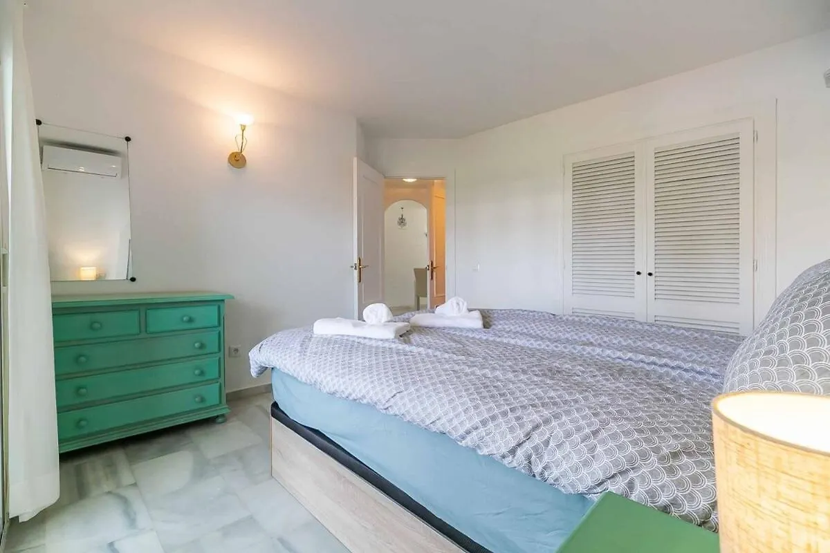 134 - Stylish Modern Apartment With Pool, Mijas Málaga