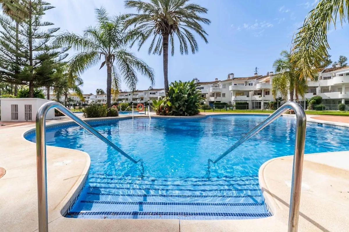 134 - Stylish Modern Apartment With Pool, Mijas Малага